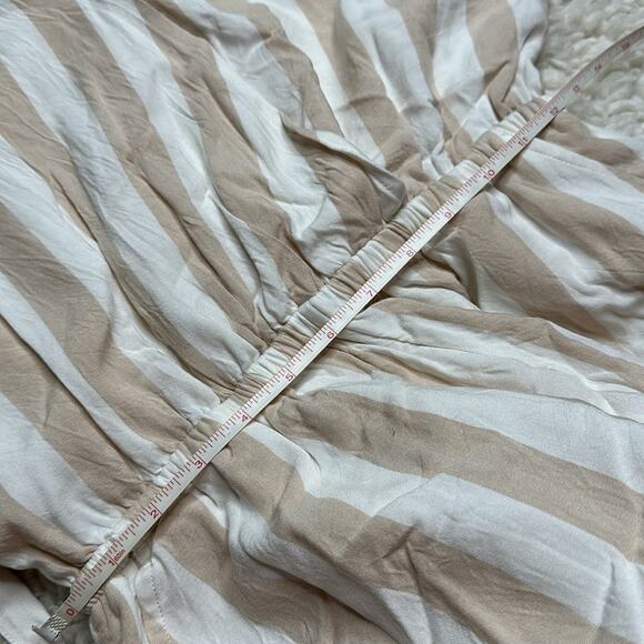 American Eagle Beige and White Capri Jumpsuit Beachy Belted Wide Leg G12 - Picture 9 of 11